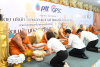 คณะครูและนักเรียน โรงเรียนชุมชนวัดทับมา  ทอดกฐินสัมฤทธิ์ ณ วัดเขาไผ่ จังหวัดระยอง