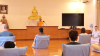 พระอาจารย์นำนั่งสมาธิร่วมกันและได้ให้ข้อคิด  รวมทั้งเทคนิคการนั่งสมาธิ