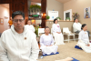 สาธุชนผู้มีบุญปฏิบัติธรรม เพื่อกลั่นกาย วาจา และใจ ให้บริสุทธิ์ผ่องใส 