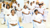 ปฏิบัติธรรมตามเสียงนำนั่งของหลวงพ่อ เพื่อทำใจหยุดนิ่งในศูนย์กลายกาย