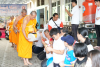 ชาวอินโดนีเซีย ร่วมตักบาตรฉลองวันวิสาขบูชา