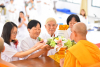 ศูนย์ปฏิบัติธรรมน้ำใสใจสว่าง จัดพิธีทอดผ้าป่าติดตั้งเครื่องเสียงและราวกันตก