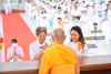 ศูนย์ปฏิบัติธรรมน้ำใสใจสว่าง จัดพิธีทอดผ้าป่าติดตั้งเครื่องเสียงและราวกันตก