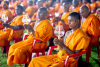 วัดพระธรรมกายจุดประกายศรัทธาบวชหมู่พุทธภูมิ ๓๐๐ รูป เดินธรรมยาตราสู่สารนาถ ต้นกำเนิดพุทธศาสนา