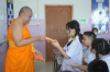 พระอาจารย์สำนักพระปริยัติธรรม วัดพระธรรมกาย สอนศีลธรรม นักเรียนโรงเรียนท่าโขลง1