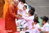 คณะสงฆ์วัดพระธรรมกายในยุโรป ร่วมถวายปานะงานประชุมพระธรรมทูตไทย