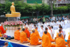 The Photo Collection of the Morning Alms Offering to 22,600 Monks on March 18th, 2012