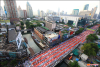 ตักบาตรพระ 10,000 รูป วันอาทิตย์ที 23 พ.ย. 2557 หน้าห้าง Central World