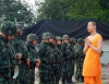 จนท.- วัดพระธรรมกาย ประจันหน้าขณะเข้ายึดอาคารบุญรักษา