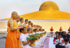 วัดพระธรรมกาย จัดพิธีตัดปอยผมธรรมทายาทนานาชาติ AEC รุ่นที่ 2