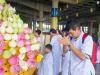 พระภิกษุพร้อมด้วยสาธุชนชาวเวียดนาม เยี่ยมชมวัดพระธรรมกาย