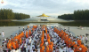 ประมวลภาพตักบาตรพระภิกษุบวชใหม่ รุ่นบูชาธรรม 76 ปี พระราชภาวนาจารย์ (หลวงพ่อทัตตชีโว)