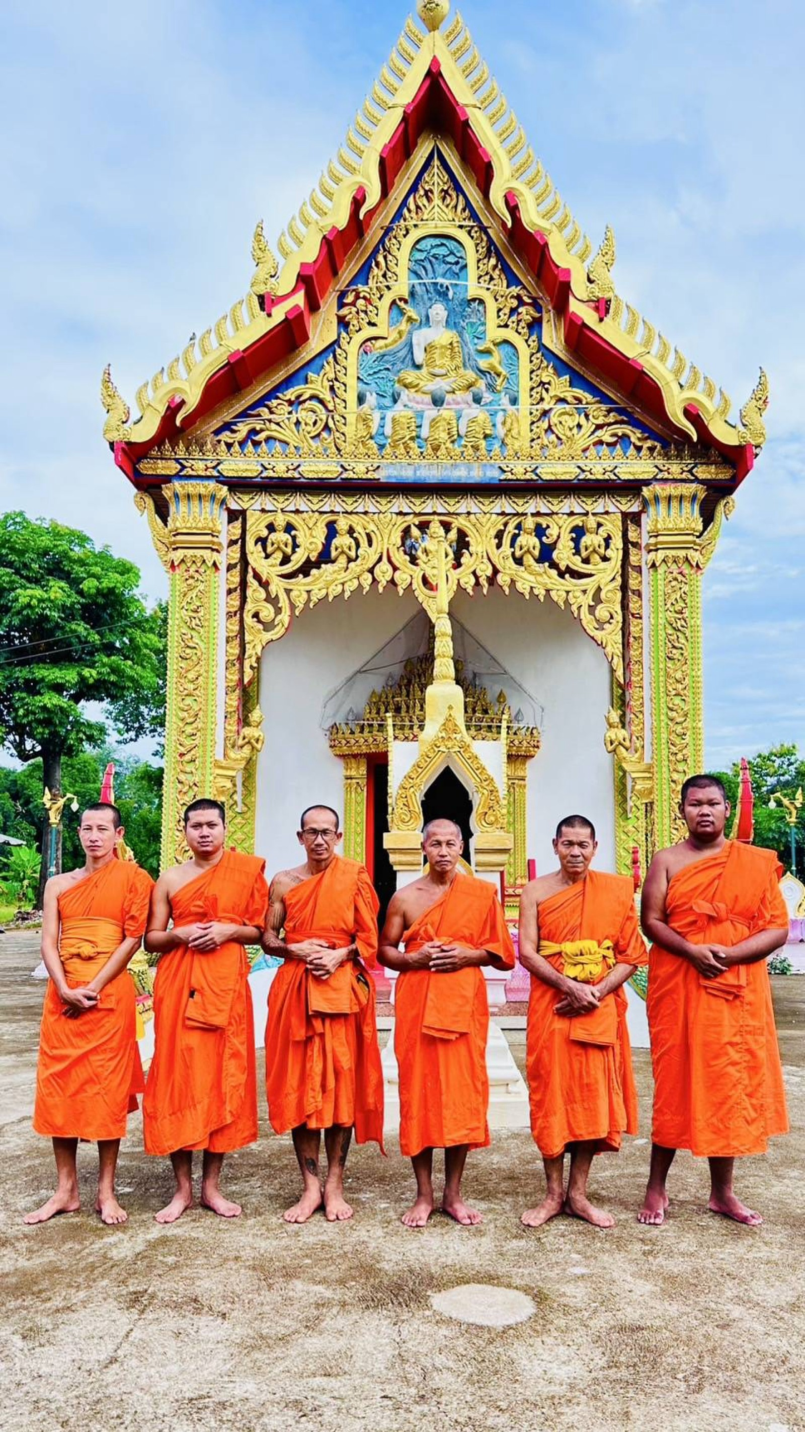 วัดหาดกำแพง