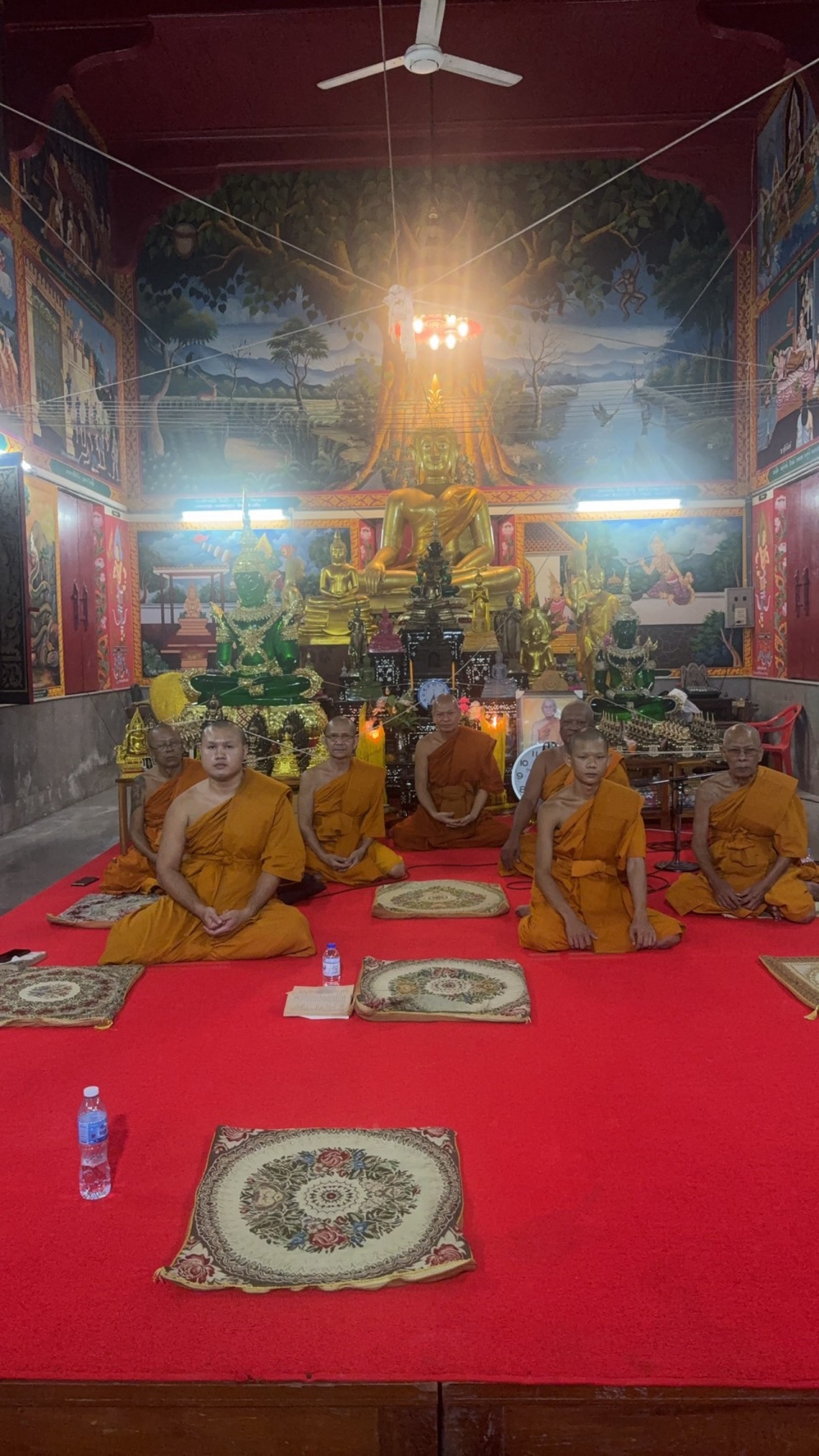 วัดลาดยาว