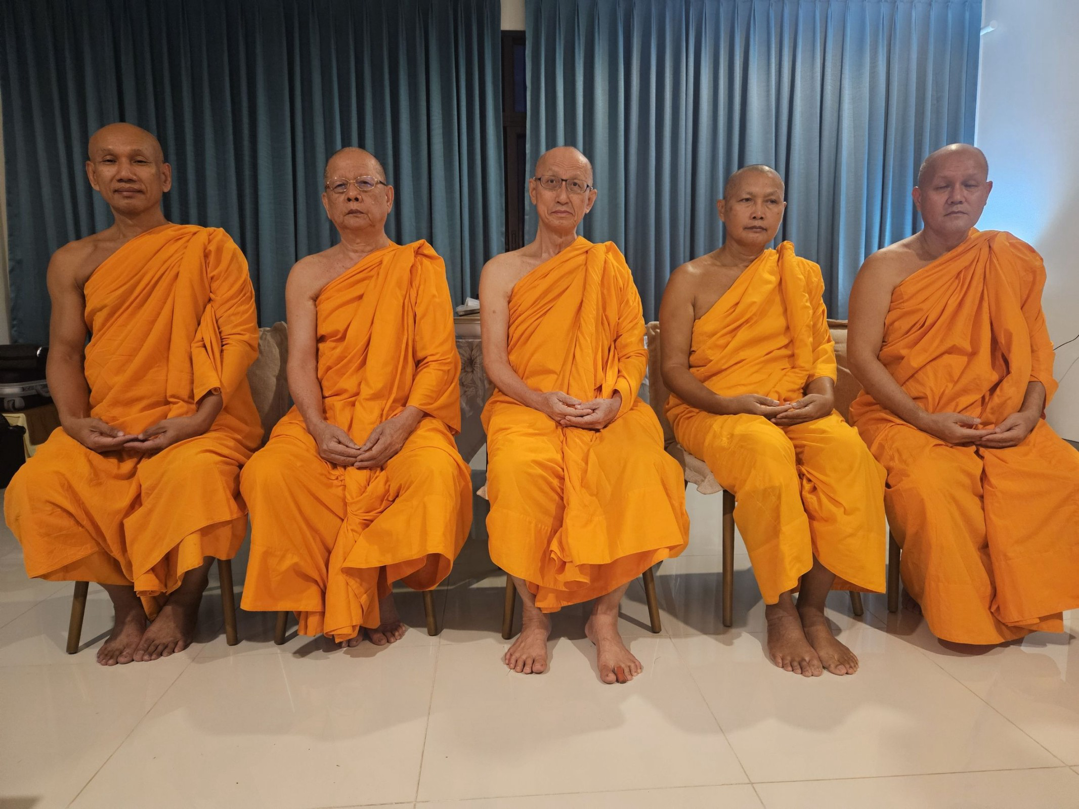 ศูนย์ปฏิบัติธรรมบ้านริมธาร
