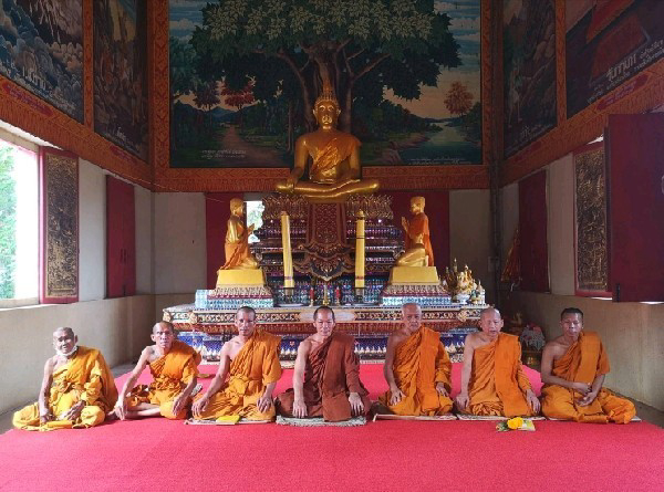 วัดแหลมทอง