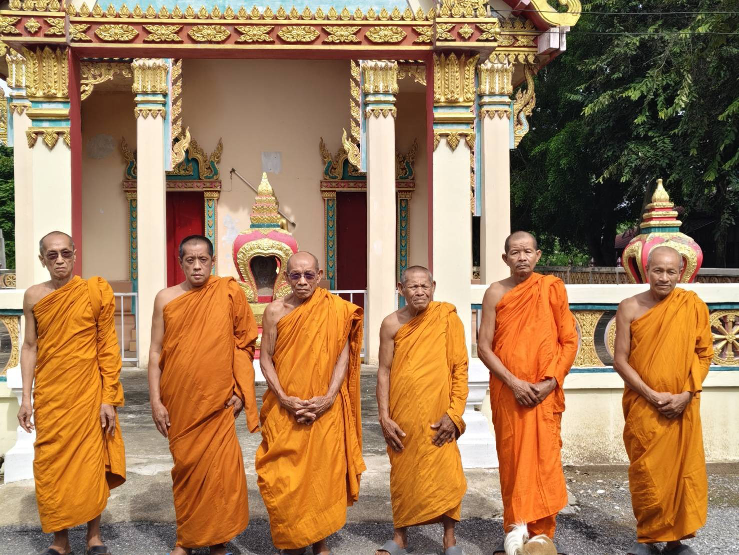 วัดหนองกลอย