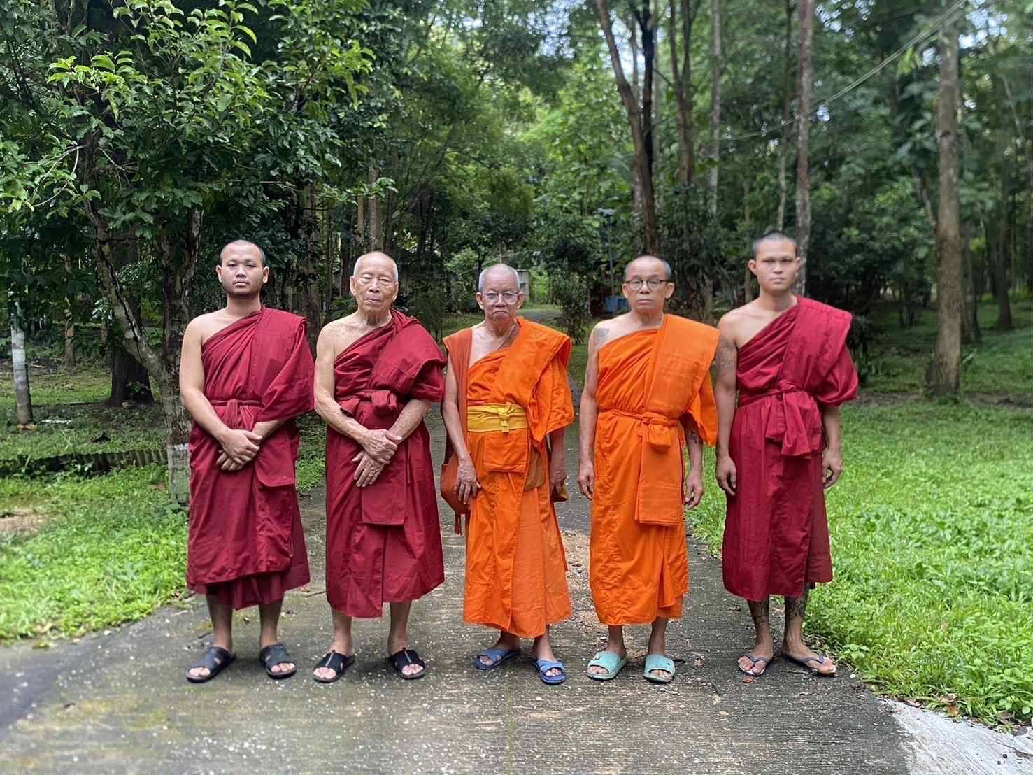 ที่พักสงฆ์ห้วยวังหลวง