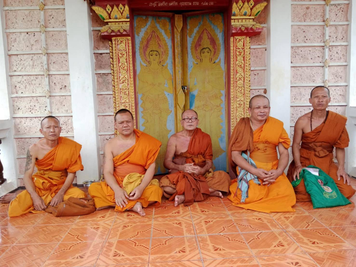 วัดพญาเต่าคำศิลาปทุม