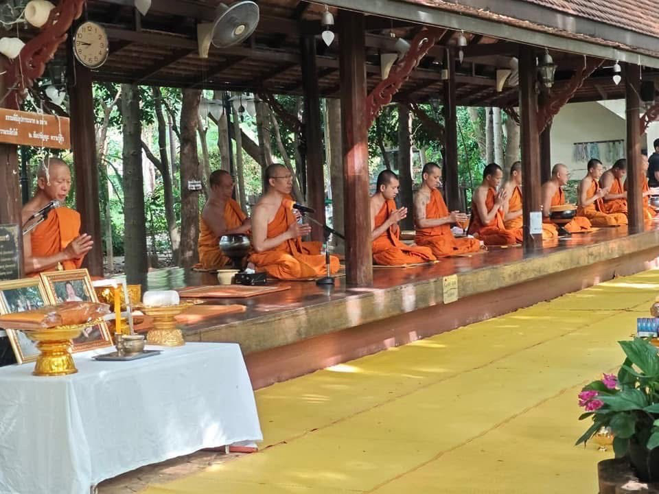 วัดทองเนียม