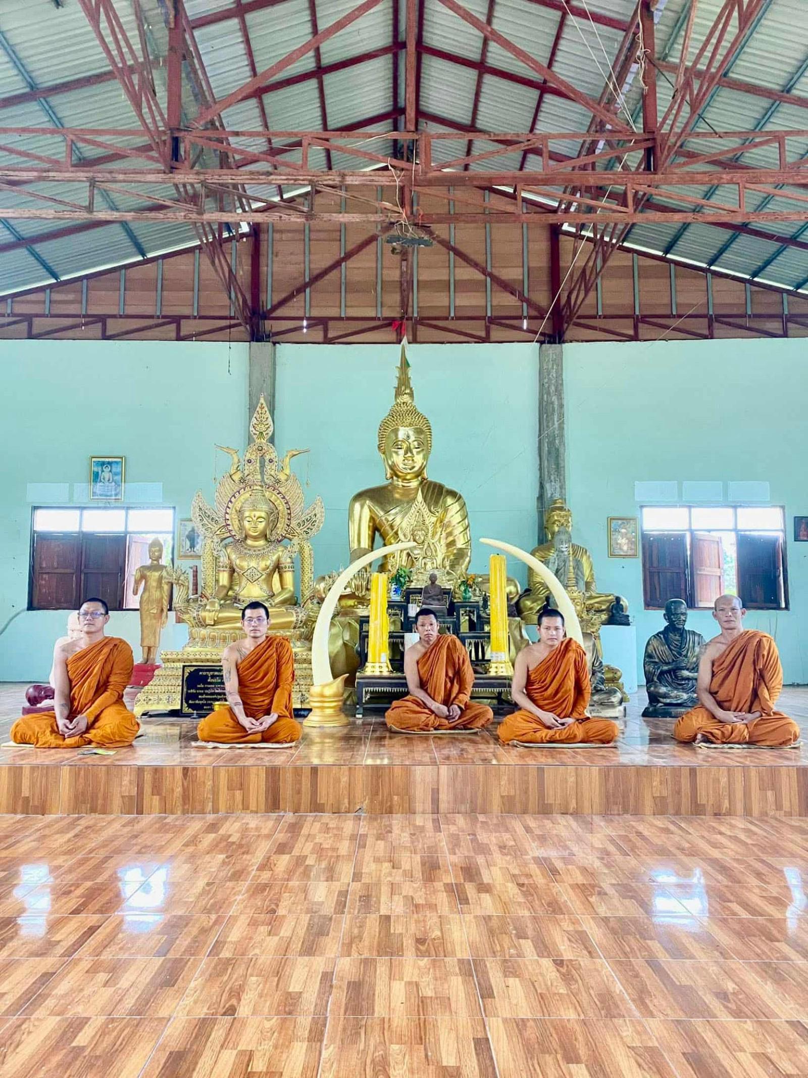 ที่พักสงฆ์หินดานกลาง