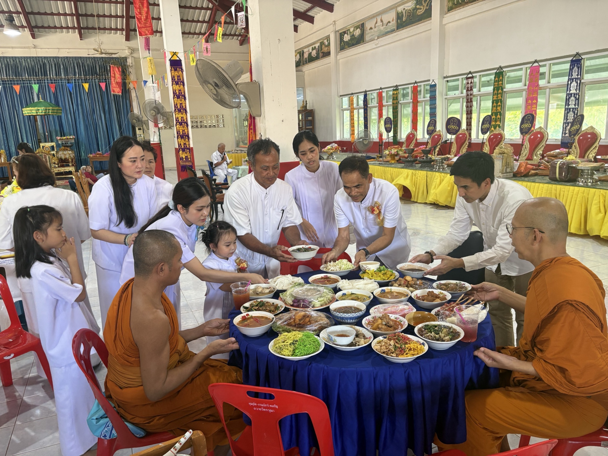 ภาพร่วมพิธีกรรมวัดกรุณา