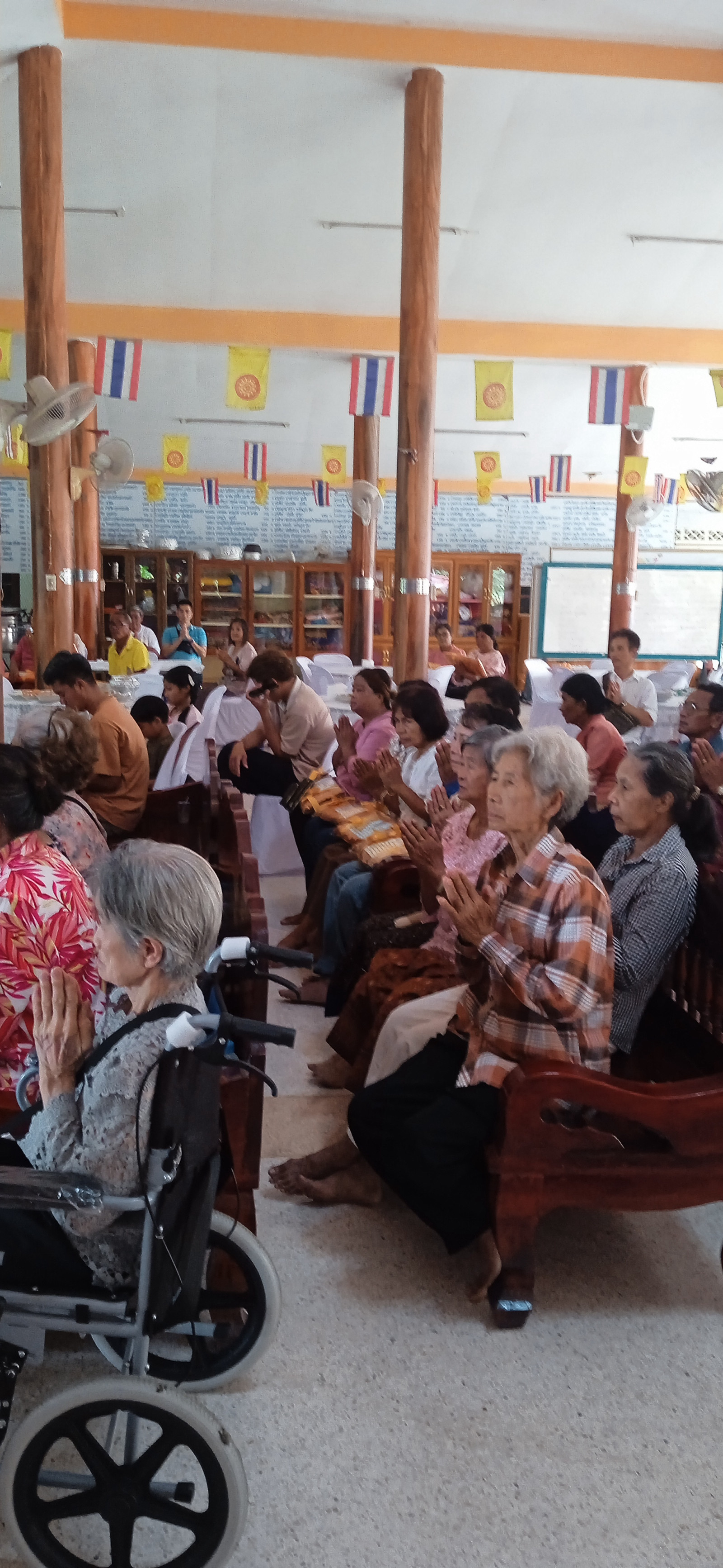 ภาพร่วมพิธีกรรมวัดสระเนินพระราม