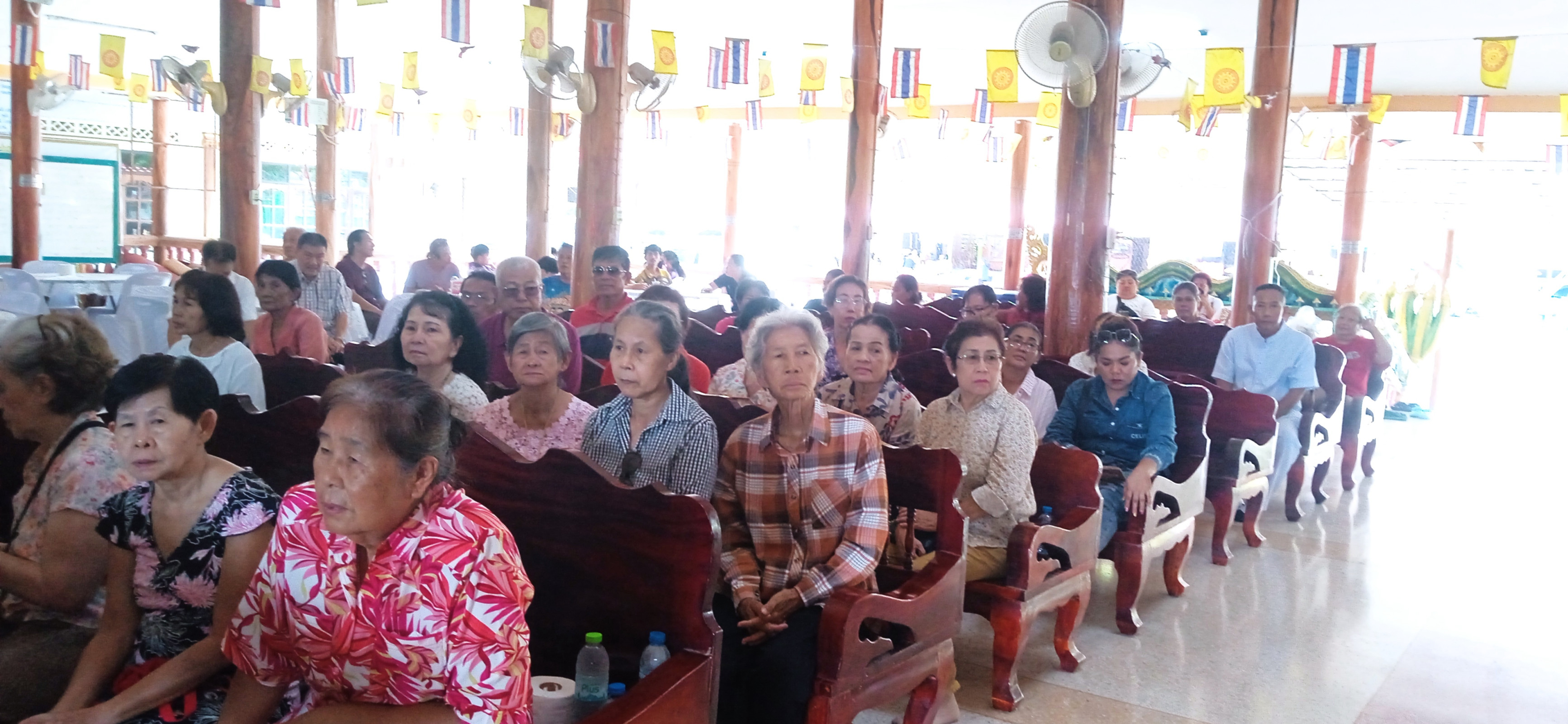 ภาพร่วมพิธีกรรมวัดสระเนินพระราม