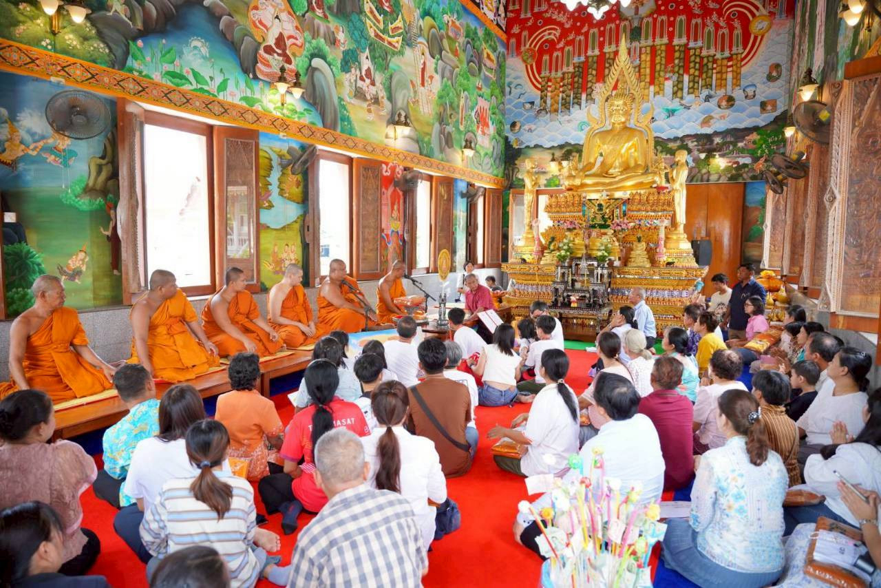 ภาพร่วมพิธีกรรมวัดตำหนัก