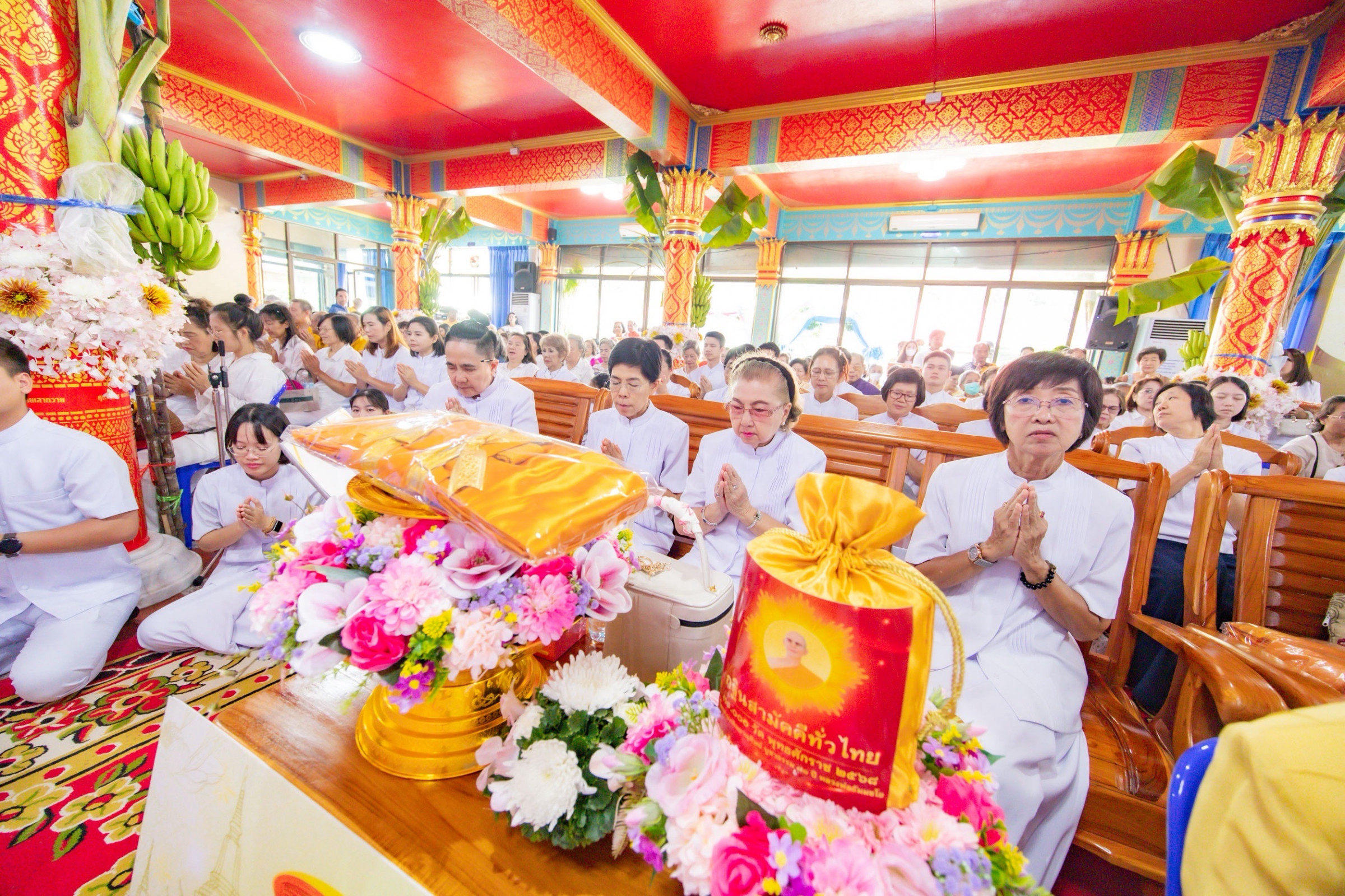 ภาพร่วมพิธีกรรมวัดบางเดื่อ