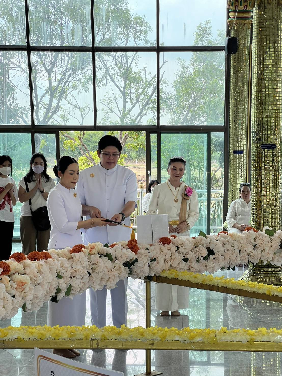 ภาพร่วมพิธีกรรมวัดพุทธวิชยาราม