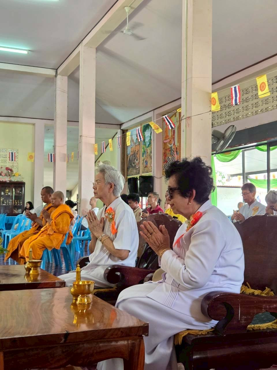 ภาพร่วมพิธีกรรมวัดราษฎร์รังสรรค์