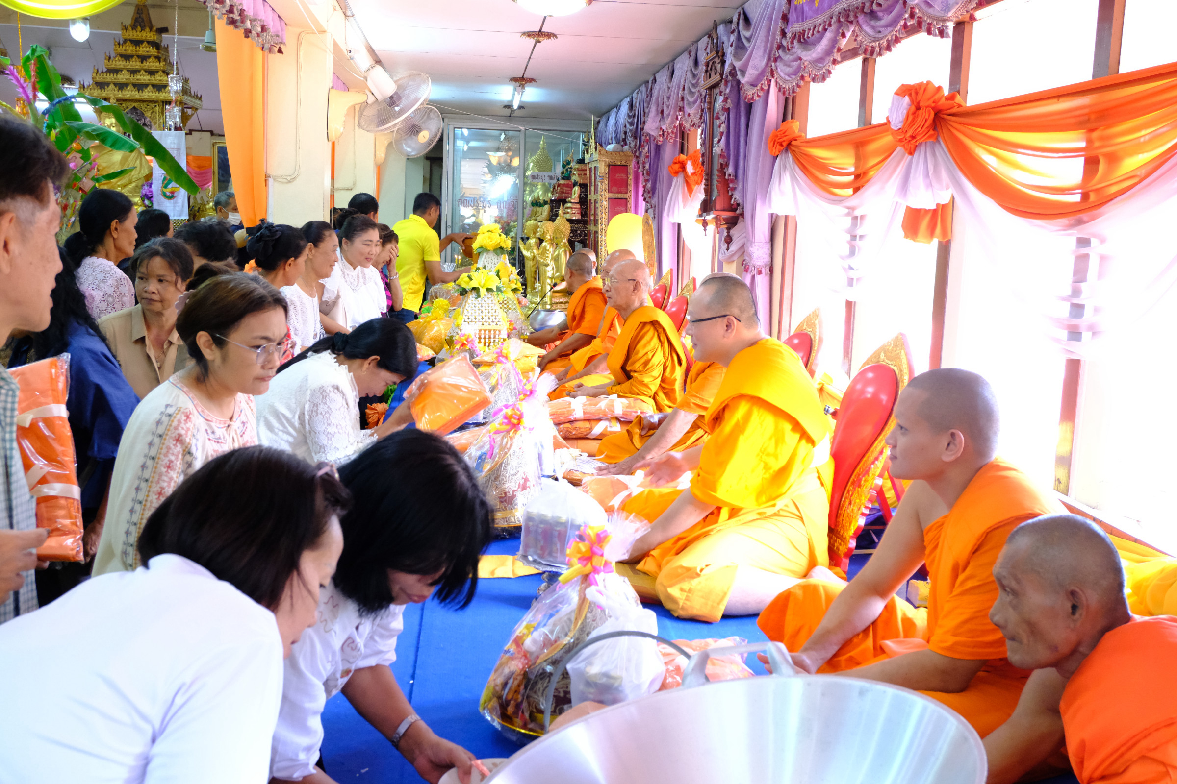 ภาพร่วมพิธีกรรมวัดไชยภูมิ