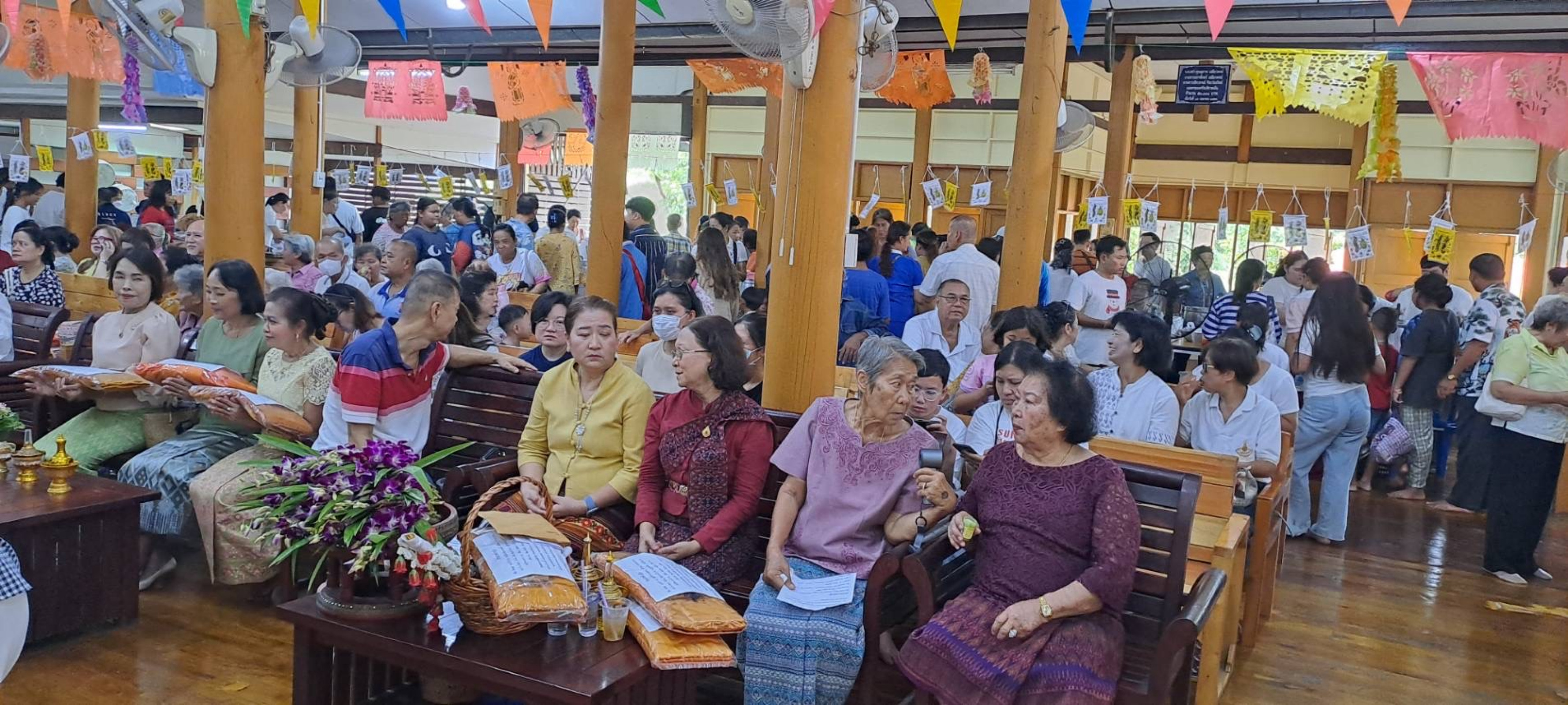 ภาพร่วมพิธีกรรมวัดมหาพล