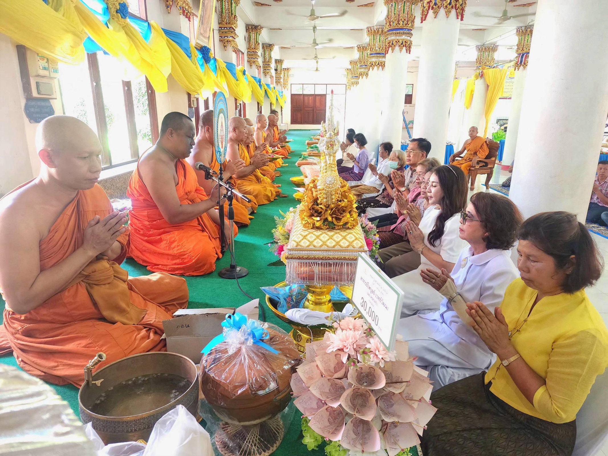 ภาพร่วมพิธีกรรมวัดศักดิ์