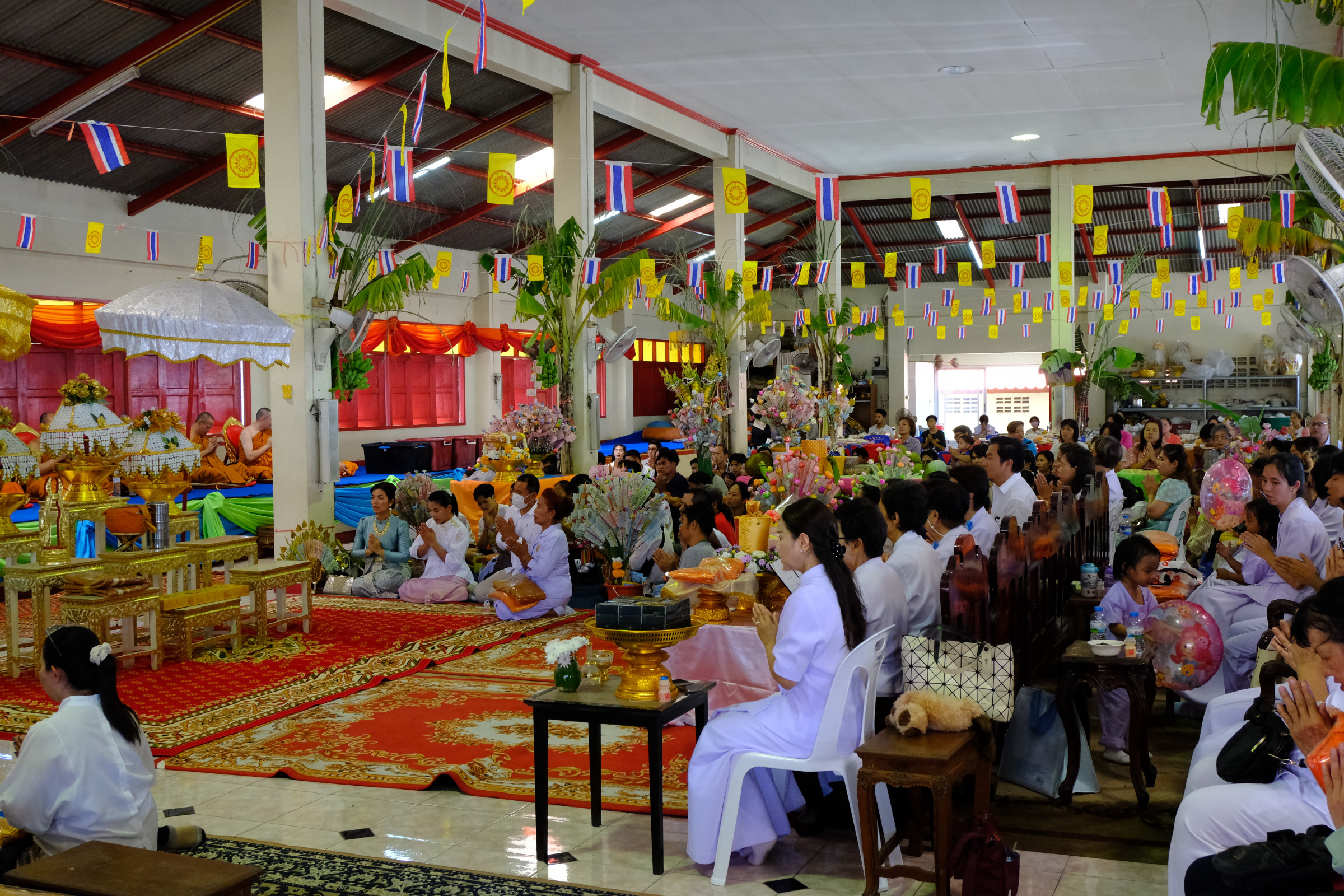 ภาพร่วมพิธีกรรมวัดยมนาตามธรรม