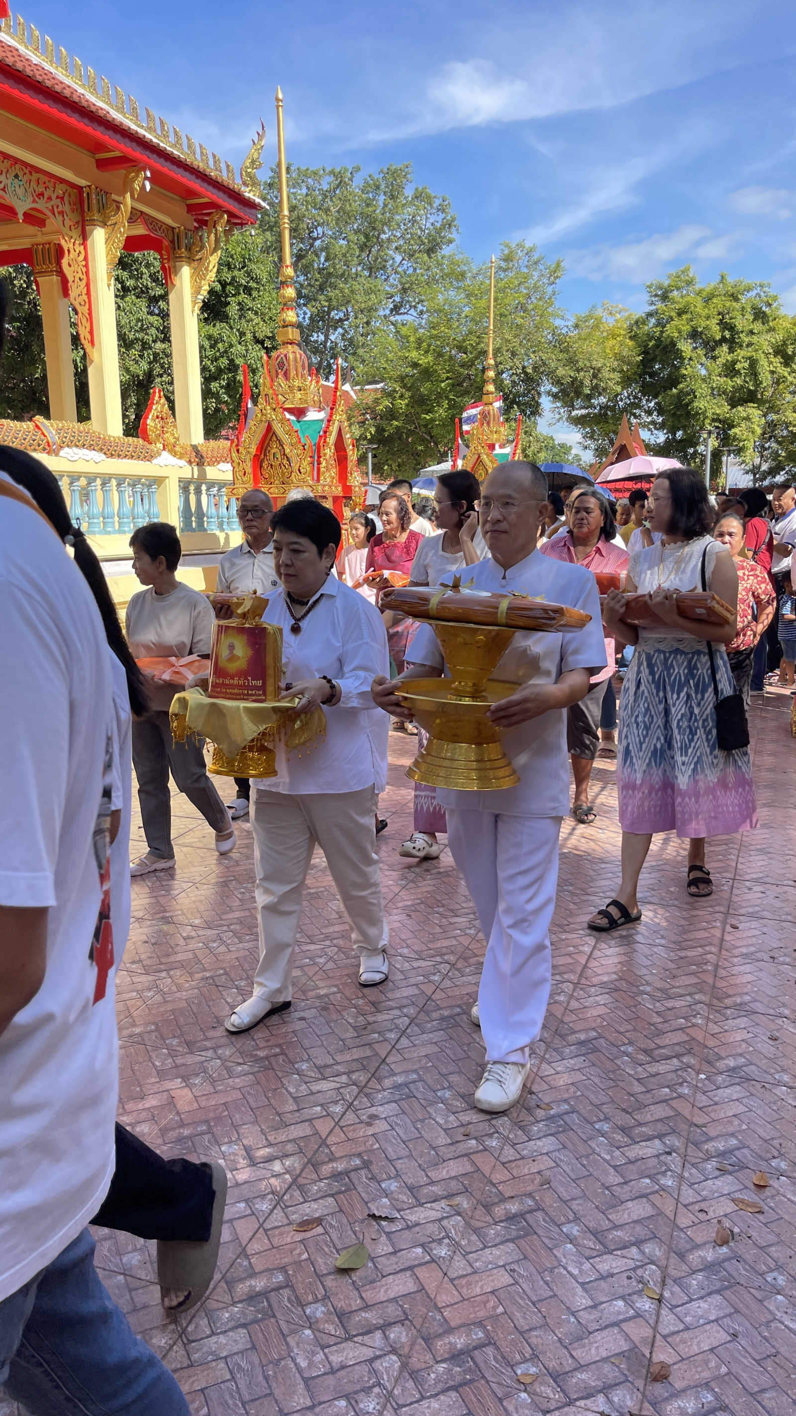 ภาพร่วมขบวนกฐินวัดชุมแสง