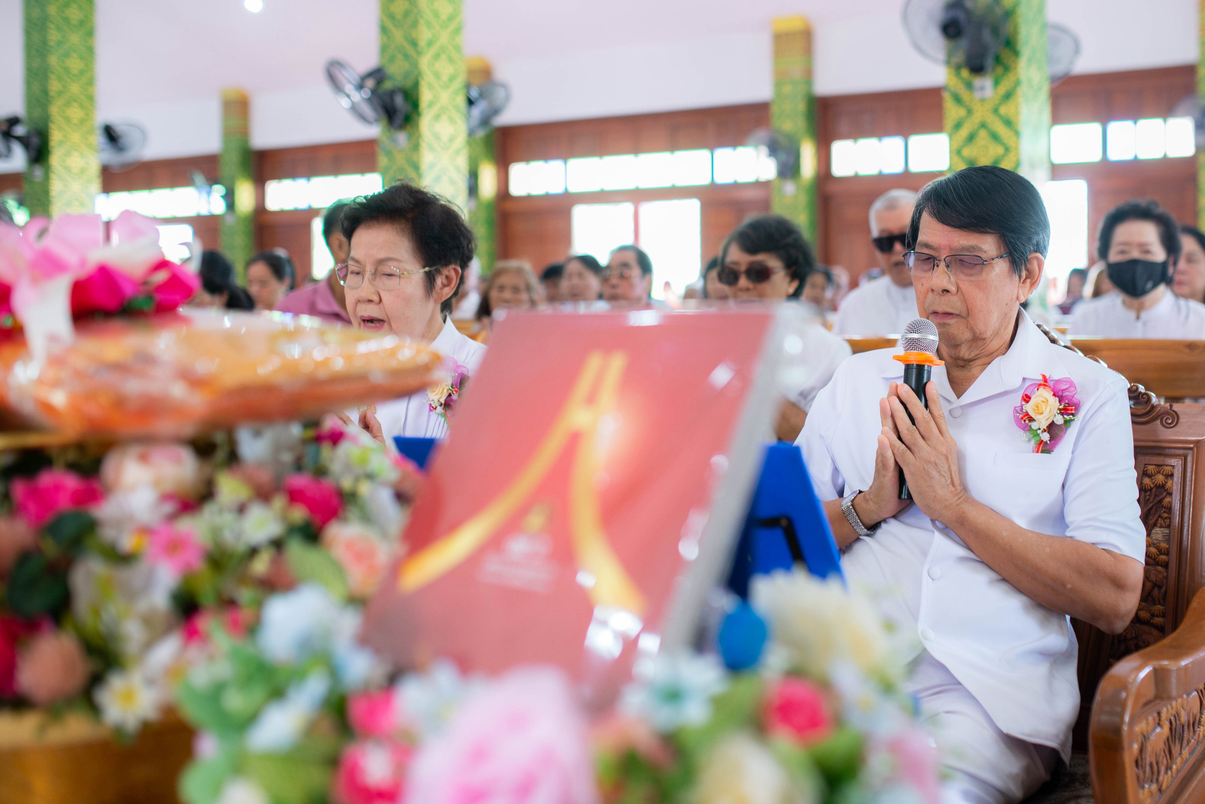 ภาพกล่าวคำถวายกฐินวัดสันติธรรมาราม