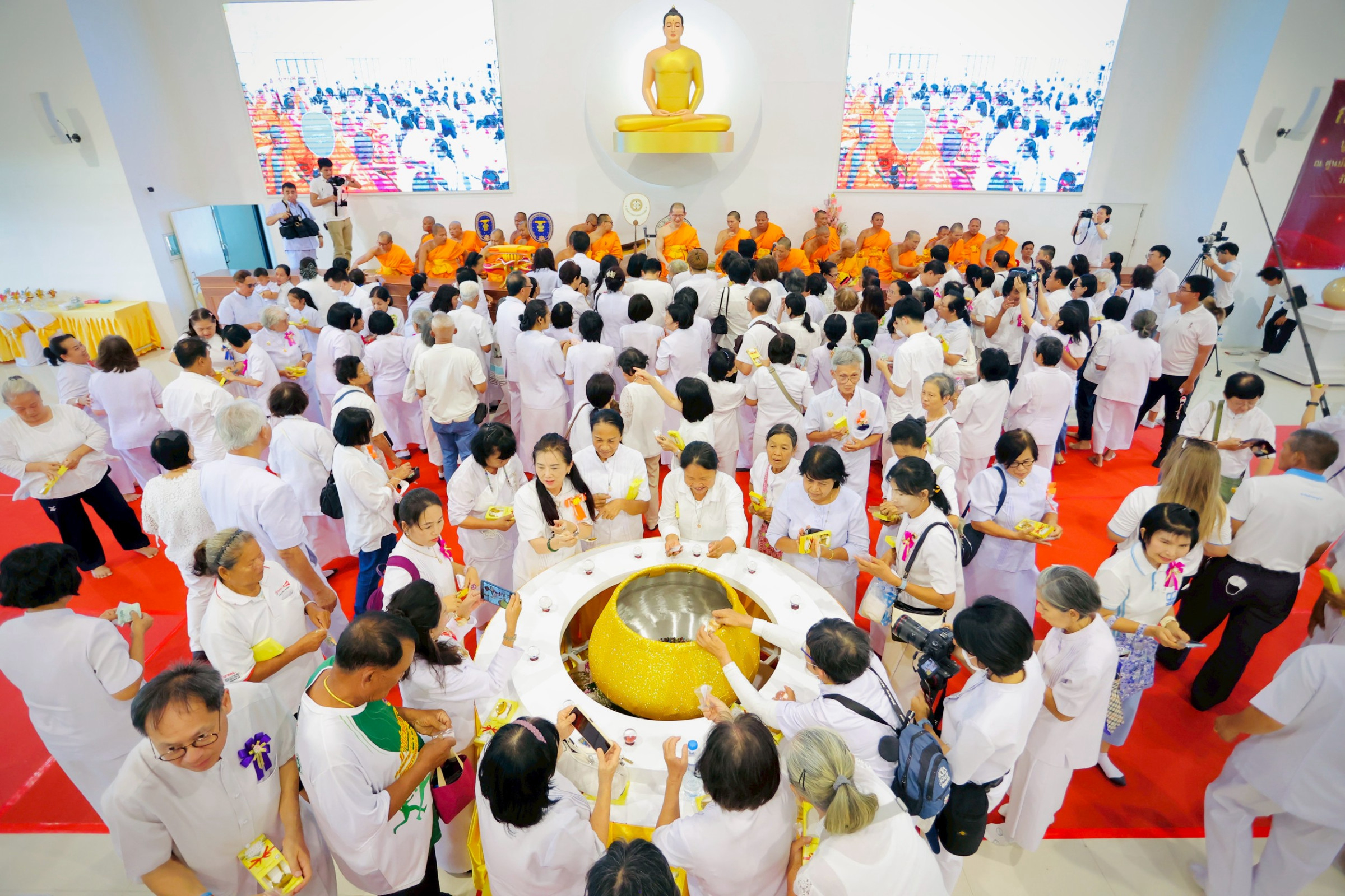 ภาพร่วมพิธีกรรมศูนย์อบรมเยาวชนบางปะหัน