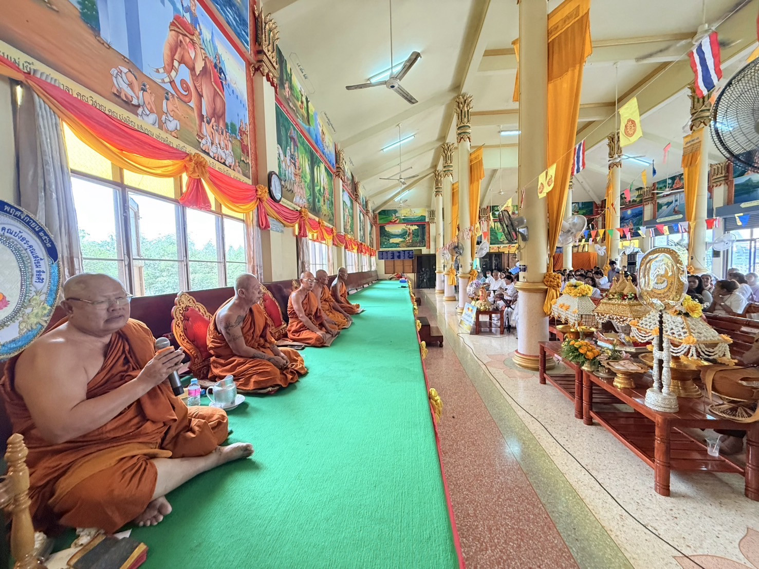 ภาพร่วมพิธีกรรมวัดคุ้งนาบุญ