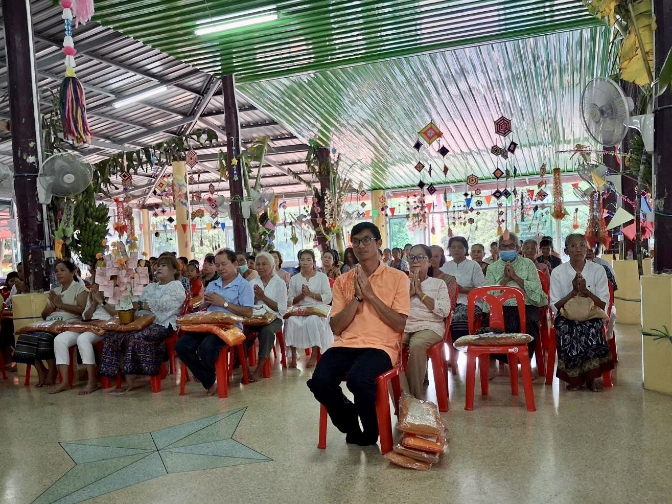 ภาพร่วมพิธีกรรมวัดหนองโก