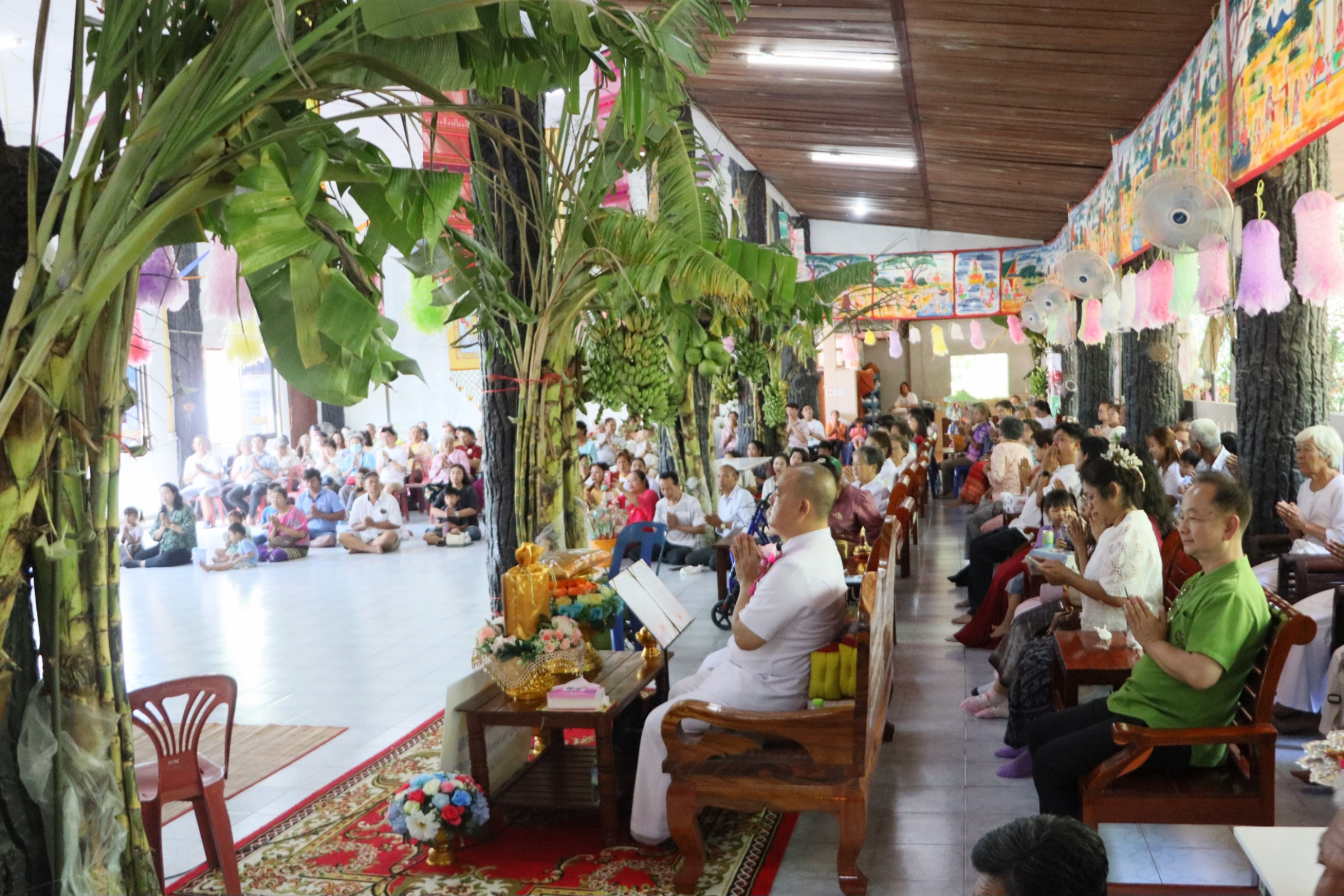 ภาพร่วมพิธีกรรมวัดหัวเขาสามัคคี