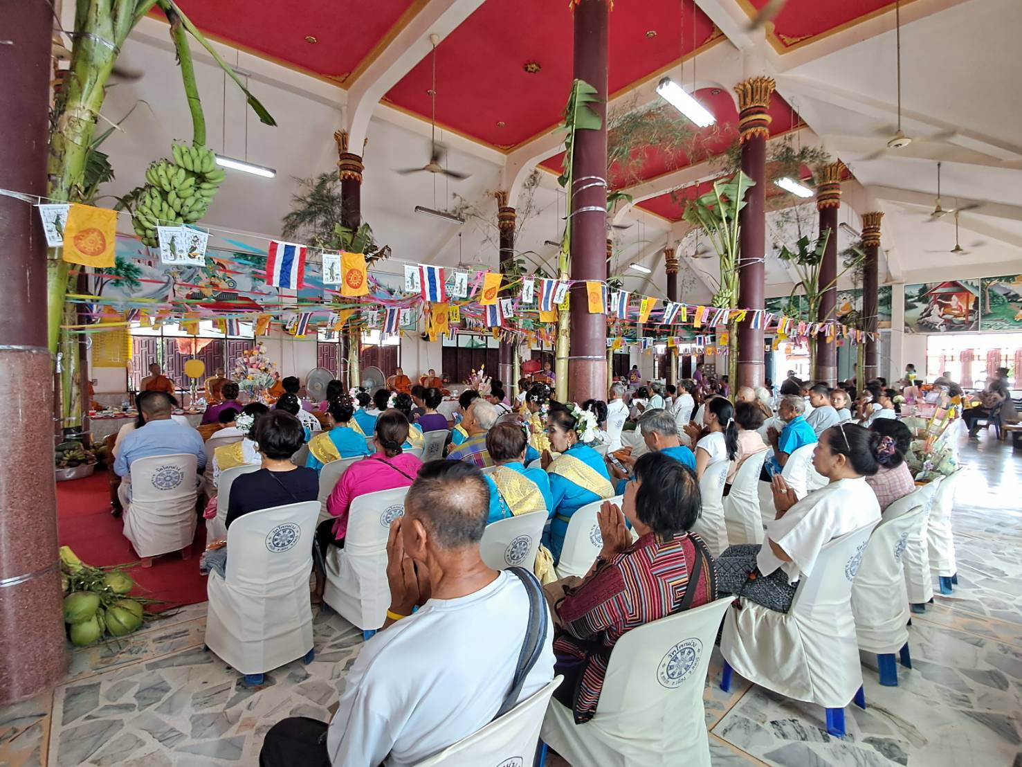 ภาพร่วมพิธีกรรมวัดโคกม่วง