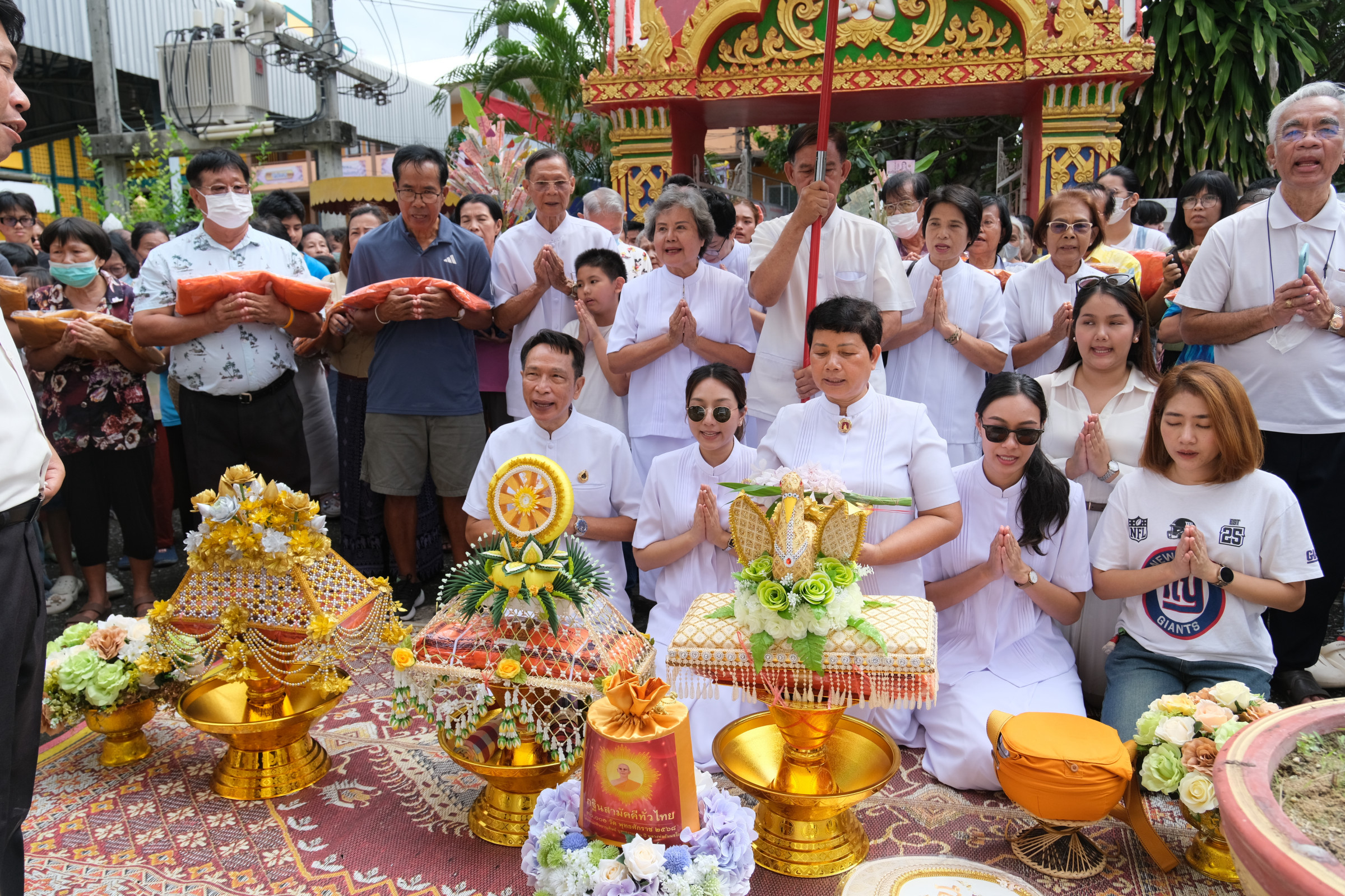 ภาพร่วมพิธีกรรมวัดคลองสายบัว