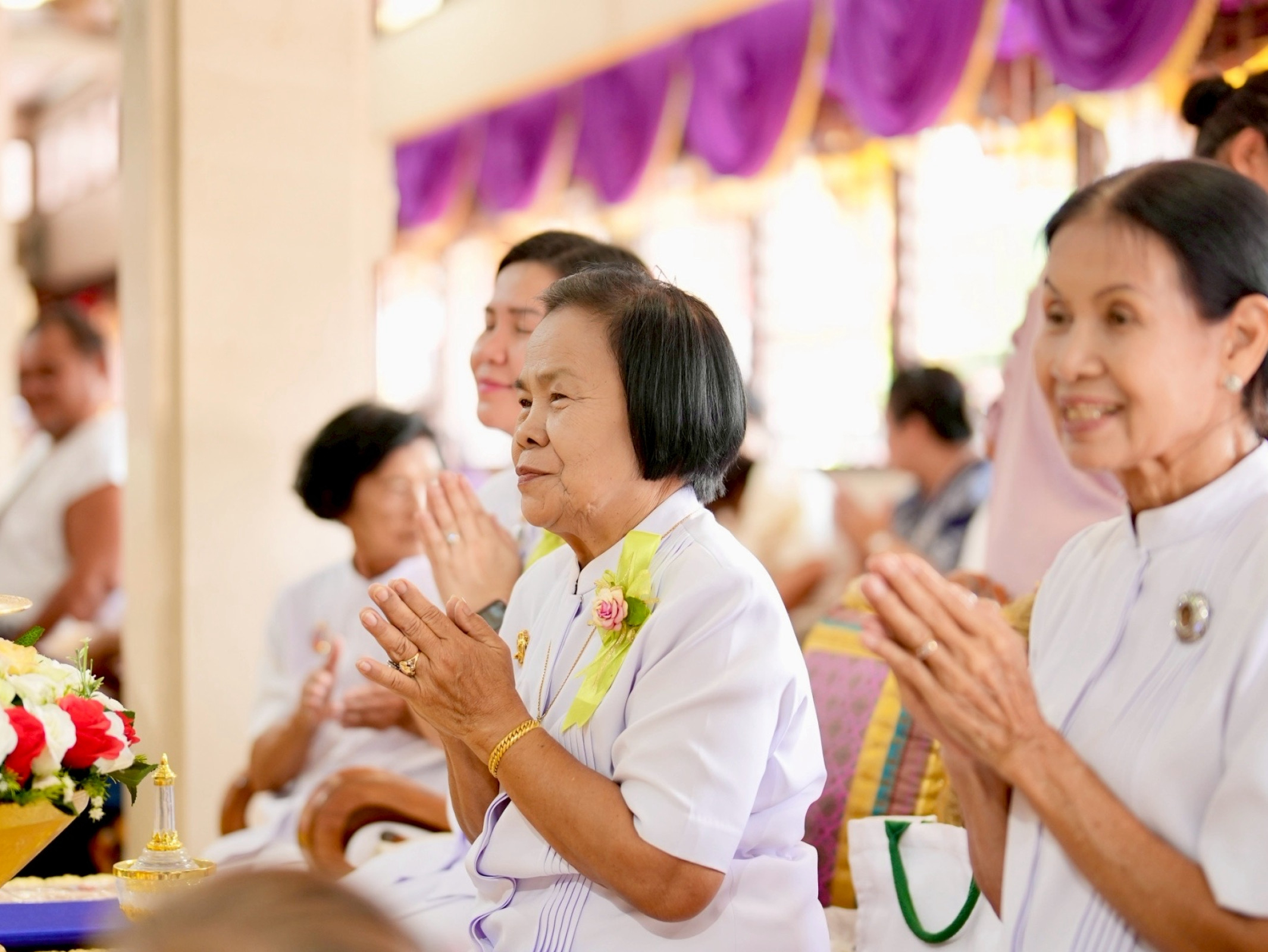 ภาพร่วมพิธีกรรมวัดกำแพง