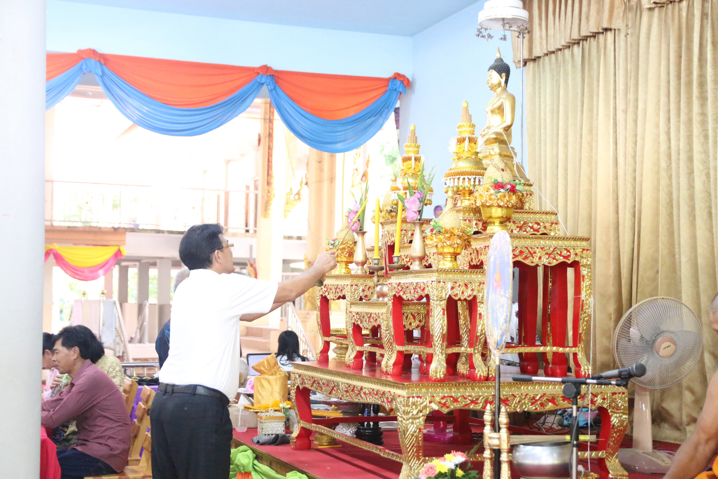 ภาพร่วมพิธีกรรมวัดญาณเสน