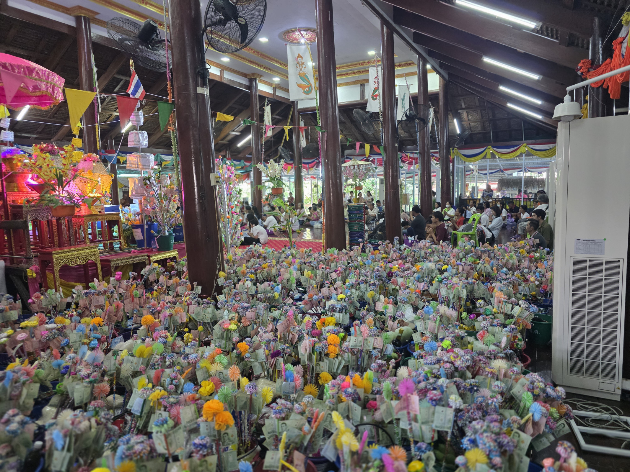 ภาพร่วมพิธีกรรมวัดข่อยใต้