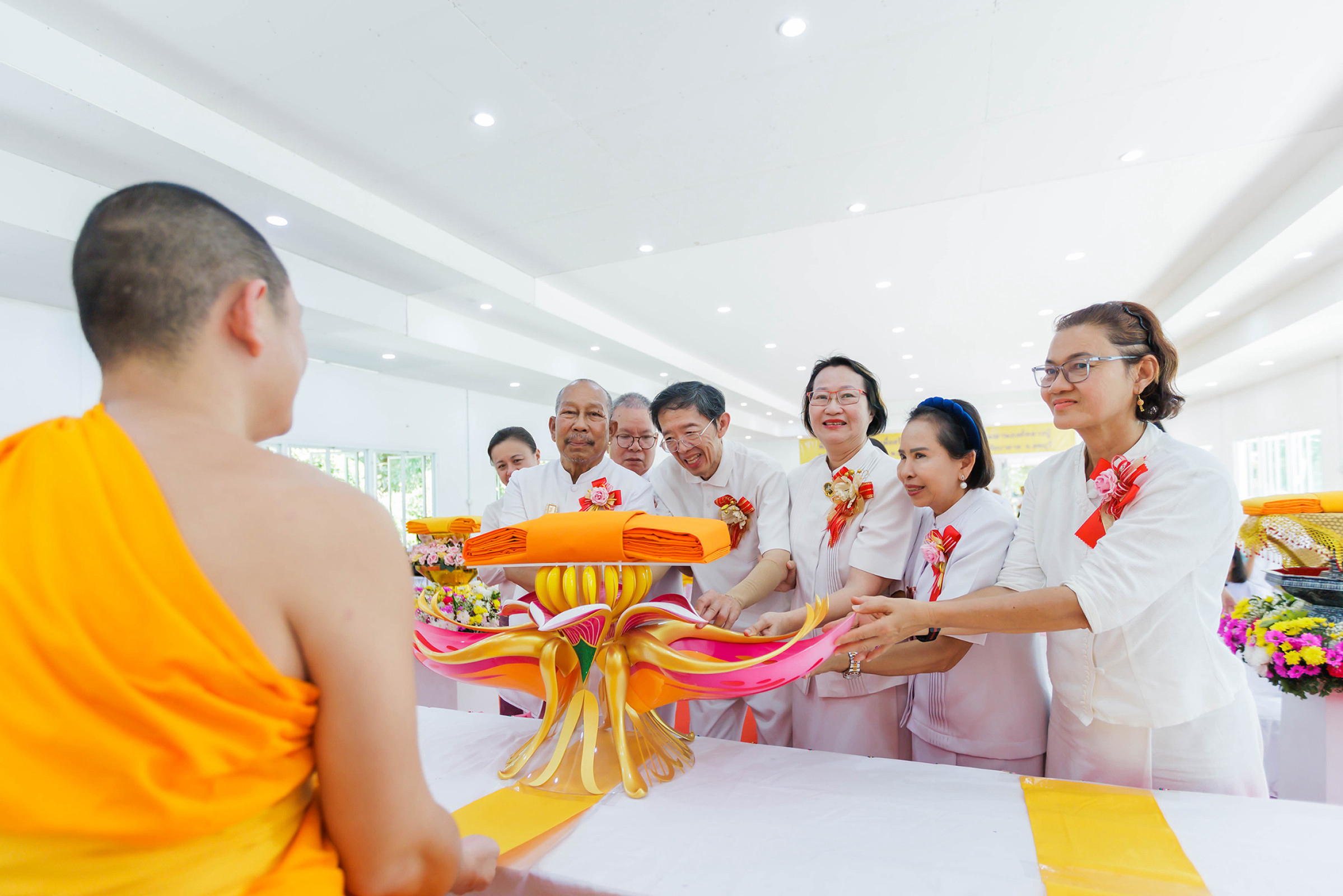 ภาพร่วมพิธีกรรมธุดงคสถานชัยบาดาล