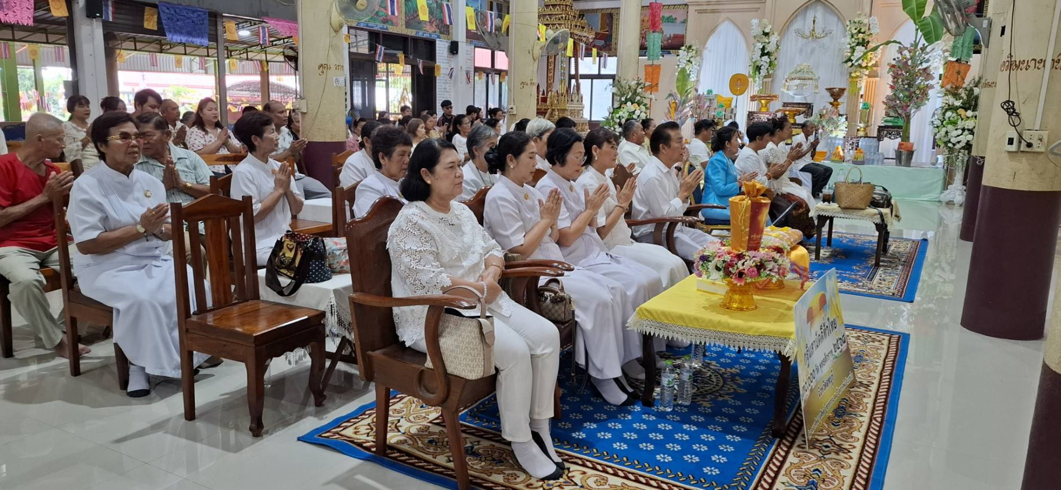 ภาพร่วมพิธีกรรมวัดห้วยบง