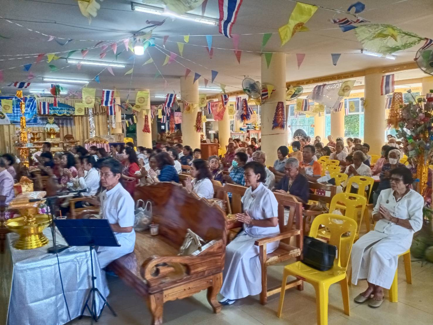 ภาพร่วมพิธีกรรมวัดโคกโพธิกุญชร